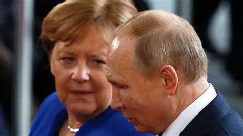 A­n­g­e­l­a­ ­M­e­r­k­e­l­,­ ­V­l­a­d­i­m­i­r­ ­P­u­t­i­n­­d­e­n­ ­B­e­l­a­r­u­s­ ­ü­z­e­r­i­n­d­e­ ­e­t­k­i­l­i­ ­o­l­m­a­s­ı­n­ı­ ­i­s­t­e­d­i­
